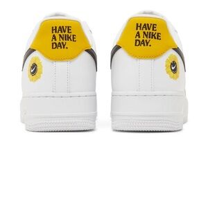 Nike Air Force 1 LV8 "Have a Nike Day" sneakers Youth Size 5 / Women’s Size 6.5
